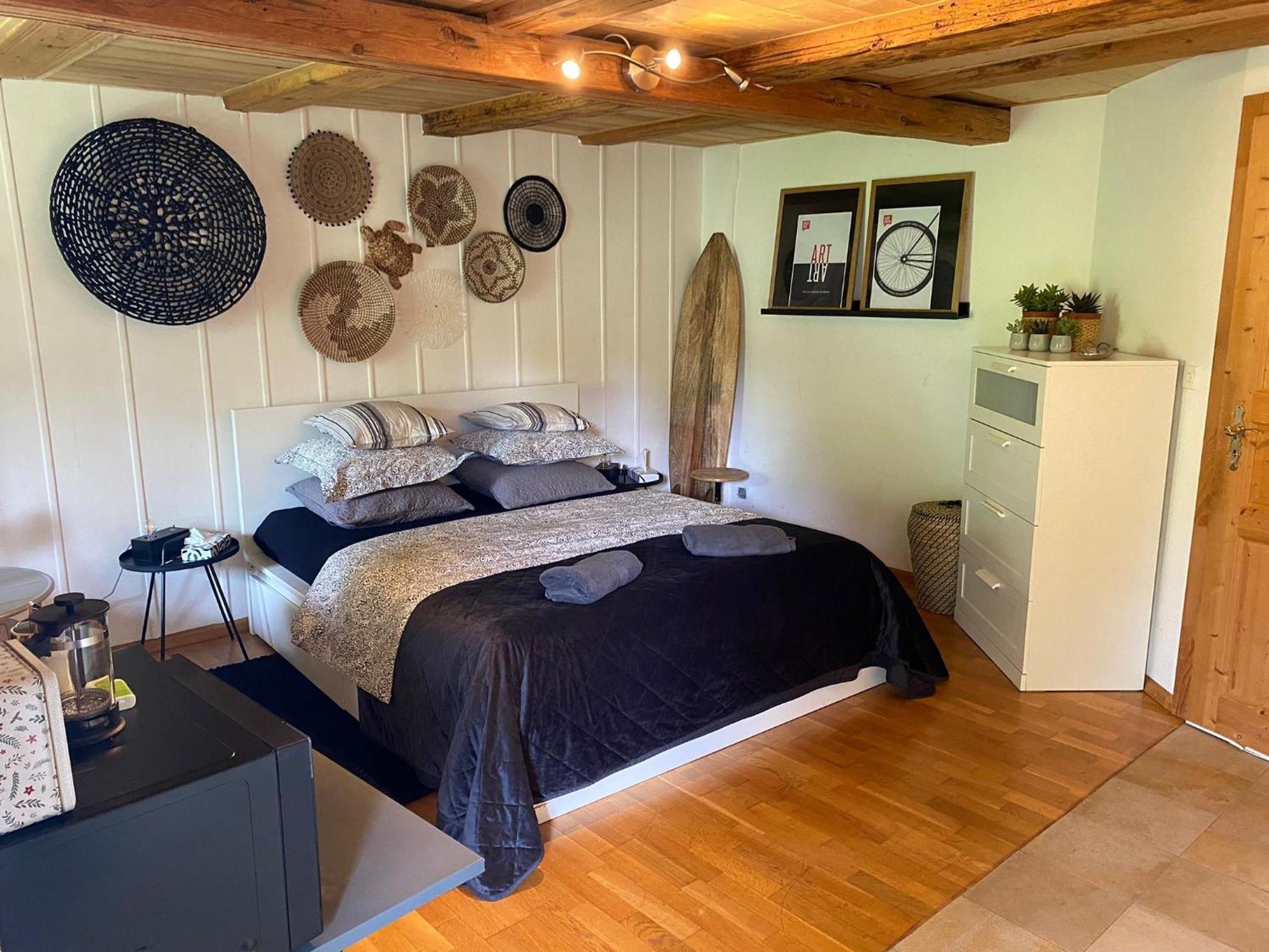 Lamaisonrouge Chambre D'Hotes Cormondreche Екстериор снимка